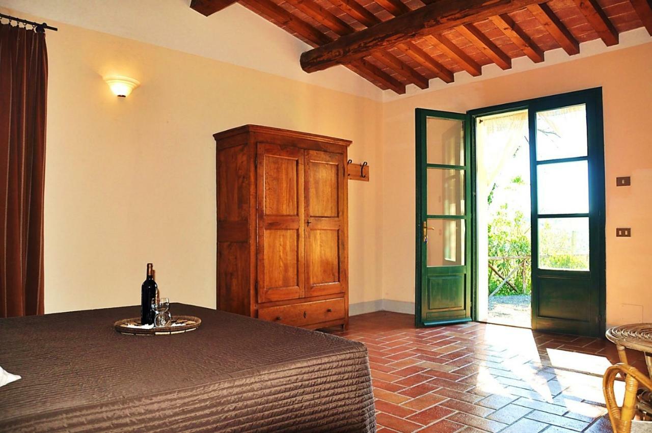 Agriturismo Terenzana Aparthotel Riparbella Buitenkant foto