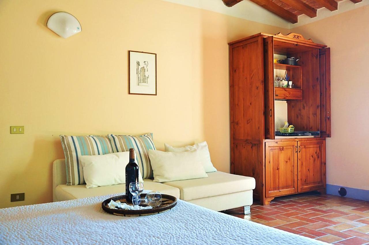 Agriturismo Terenzana Aparthotel Riparbella Buitenkant foto